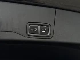 Porsche Taycan thumbnail 59