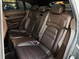 Porsche Taycan thumbnail 9