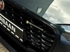 Jaguar F-Type thumbnail 48