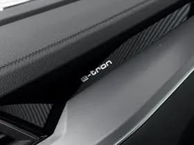 Audi e-tron thumbnail 17