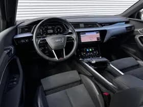 Audi e-tron thumbnail 4