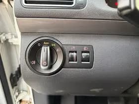 Volkswagen Touran thumbnail 18