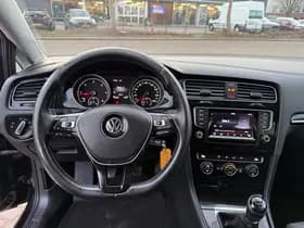 Volkswagen Golf thumbnail 11