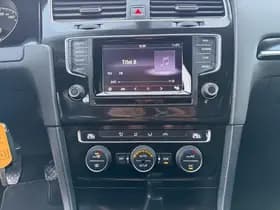 Volkswagen Golf thumbnail 13