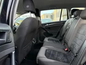 Volkswagen Golf thumbnail 10