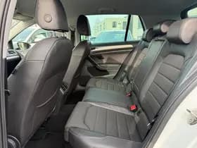 Volkswagen Golf thumbnail 12