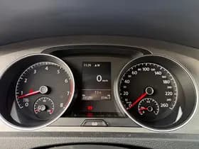 Volkswagen Golf thumbnail 14