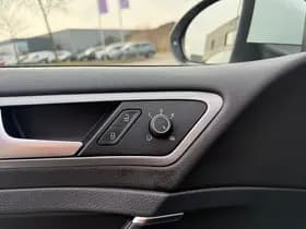Volkswagen Golf thumbnail 21