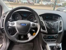 Ford Focus thumbnail 12