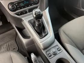Ford Focus thumbnail 15