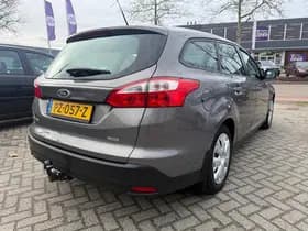 Ford Focus thumbnail 4