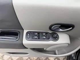 Renault Modus thumbnail 10