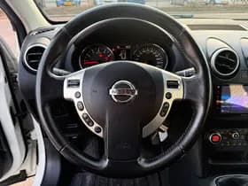 Nissan Qashqai thumbnail 16