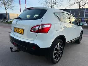 Nissan Qashqai thumbnail 4