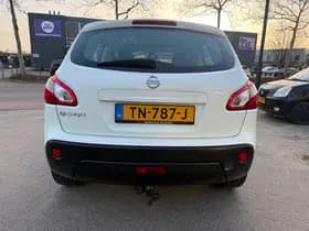 Nissan Qashqai thumbnail 6