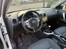 Nissan Qashqai thumbnail 10