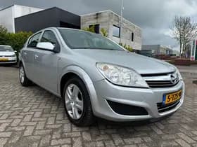 Opel Astra thumbnail 2