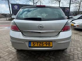 Opel Astra thumbnail 6