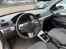 Opel Astra thumbnail 9