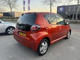 Toyota Aygo thumbnail 4