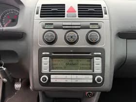 Volkswagen Touran thumbnail 12