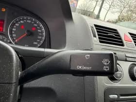 Volkswagen Touran thumbnail 15