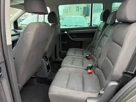 Volkswagen Touran thumbnail 9