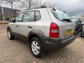 Hyundai Tucson thumbnail 4