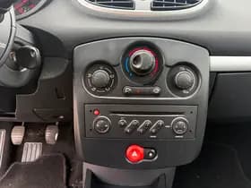 Renault Clio thumbnail 13