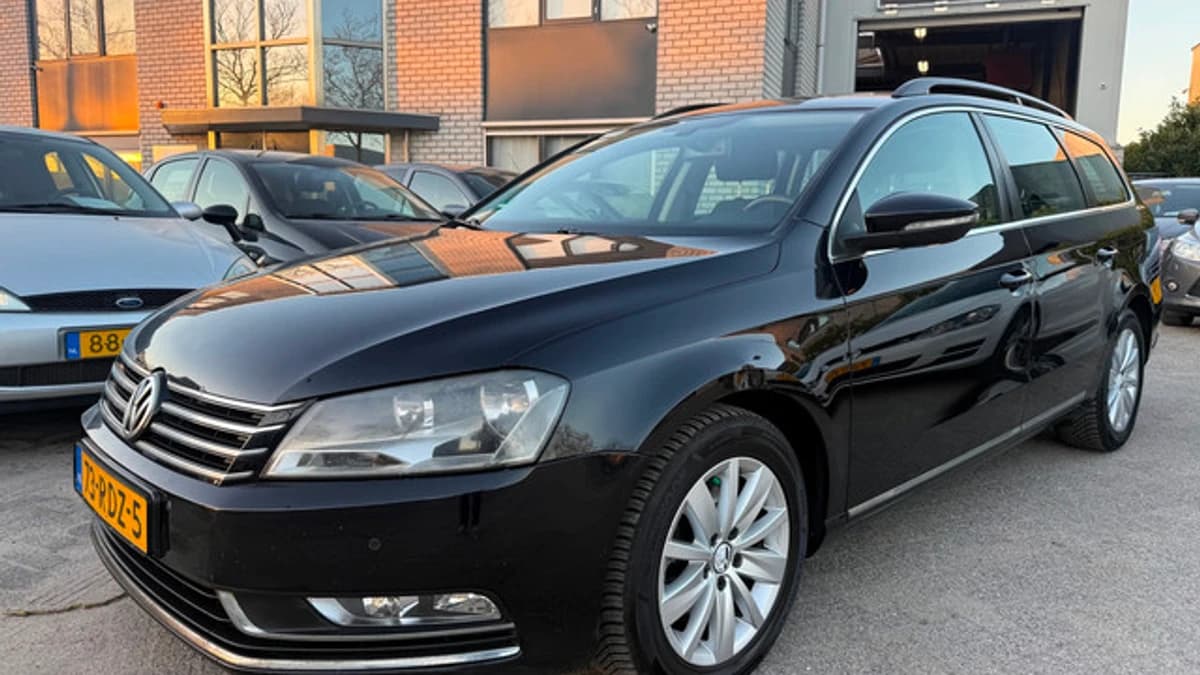 Volkswagen Passat — foto 1