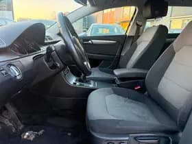 Volkswagen Passat thumbnail 11