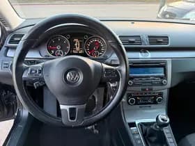 Volkswagen Passat thumbnail 13