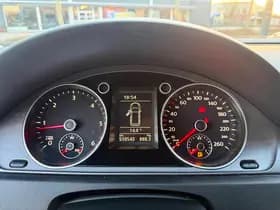 Volkswagen Passat thumbnail 14