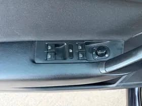 Volkswagen Passat thumbnail 17