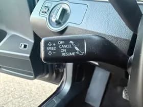 Volkswagen Passat thumbnail 18