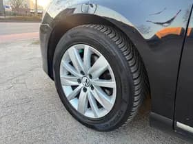 Volkswagen Passat thumbnail 9