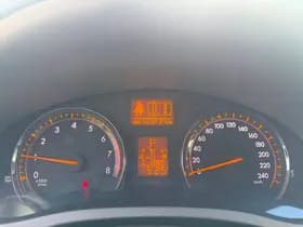 Toyota Avensis thumbnail 13