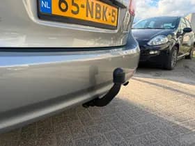 Toyota Avensis thumbnail 7