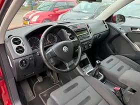 Volkswagen Tiguan thumbnail 11