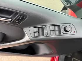 Volkswagen Tiguan thumbnail 17