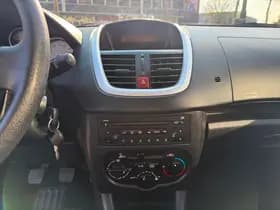 Peugeot 206 thumbnail 13