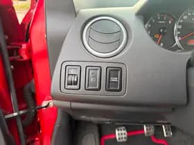 Suzuki Swift thumbnail 17