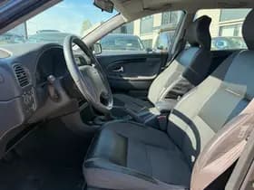 Volvo V40 thumbnail 9