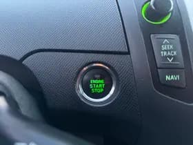 Toyota Yaris thumbnail 14