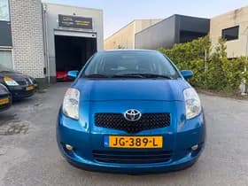 Toyota Yaris thumbnail 5