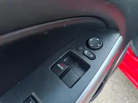 Mazda 2 thumbnail 11