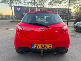 Mazda 2 thumbnail 6