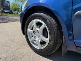 Toyota Yaris thumbnail 7