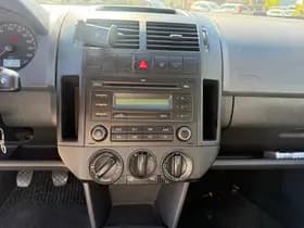 Volkswagen Polo thumbnail 13