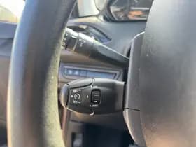 Peugeot 208 thumbnail 16
